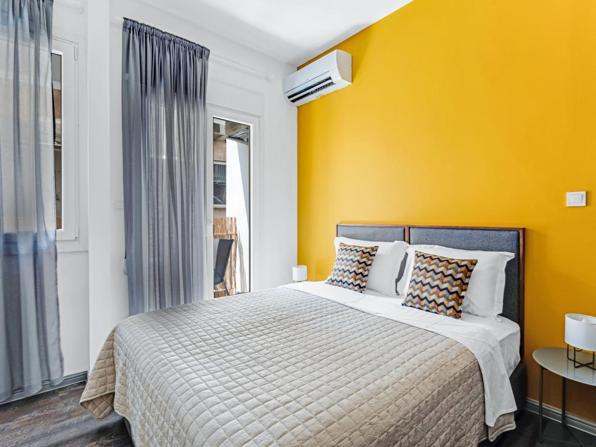 Yalarent Luxury Apartments In The Heart Of The City Athens Exterior photo