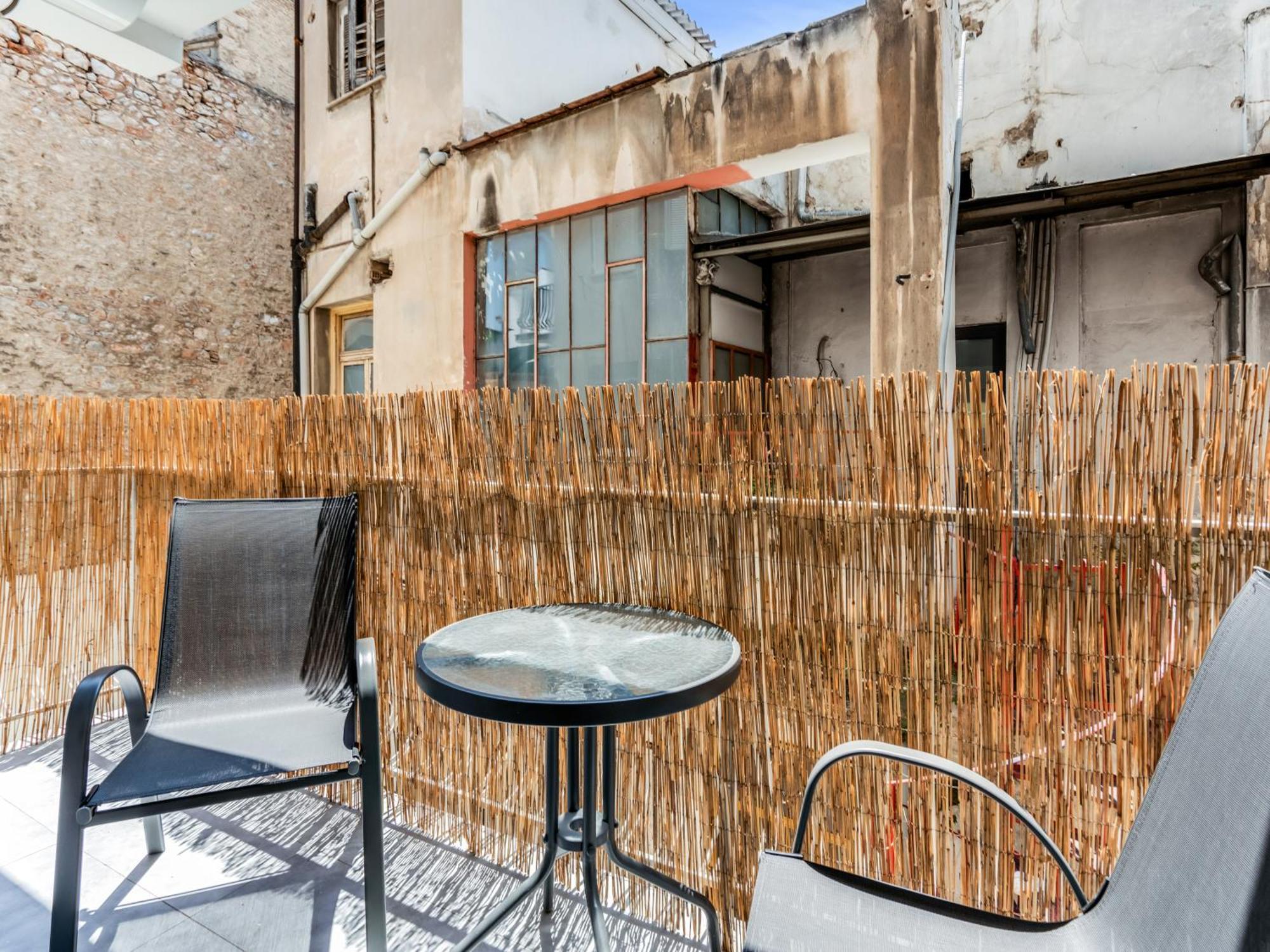 Yalarent Luxury Apartments In The Heart Of The City Athens Exterior photo